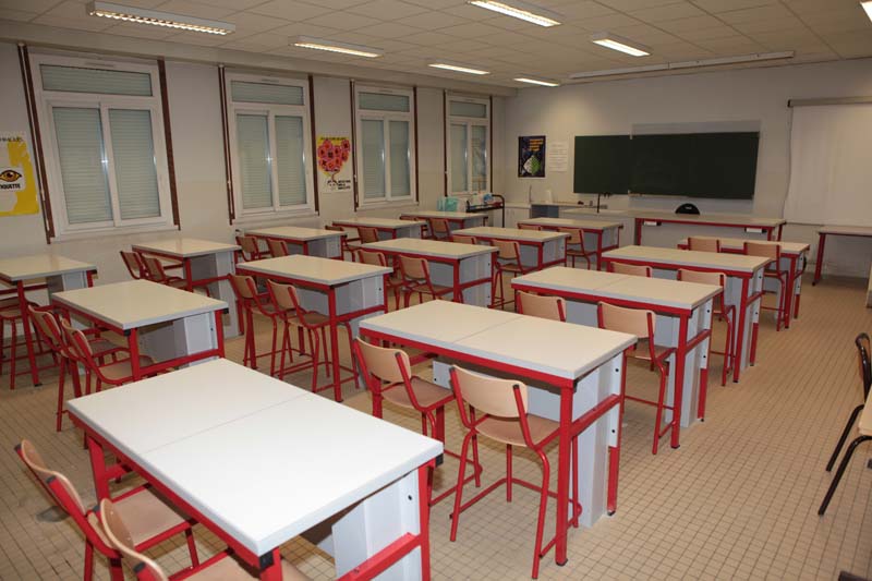 Salle polyvalente de sciences